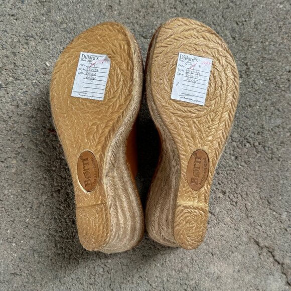 BORN WOMEN'S LEATHER WEDGE SLIP ON SANDALS BROWN SIZE 6 / 36.5 - Picture 11 of 16